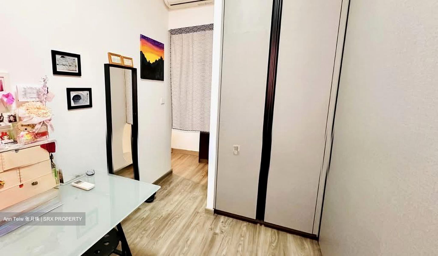 The Brownstone (D27), Condominium #535760841